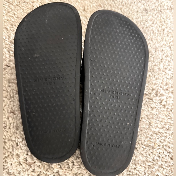 Givenchy Flat Sandals - Picture 6 of 6